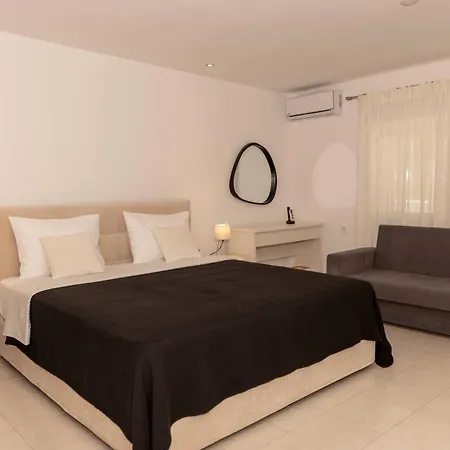 Sea Oasis Villa *